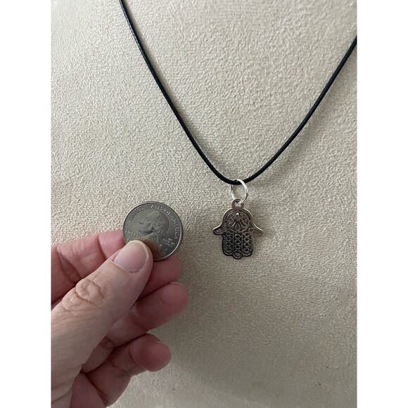 Hamsa pendant necklace silver tone - Picture 3 of 4